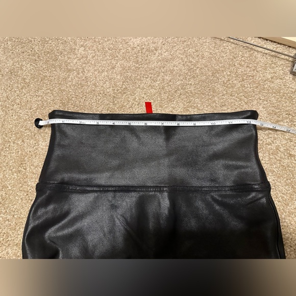 Spanx SPANXshape™ Faux Leather Leggings Black Size M - Picture 9 of 14